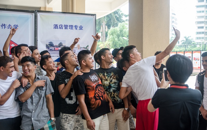 看这！我们在谈球吧体育院啦！（运动员营养中心 梁平摄影）.jpg