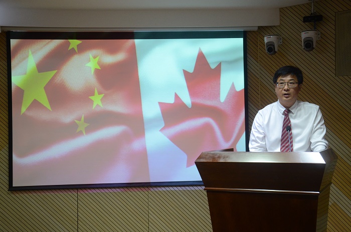 10月17日，王安兴在荣誉表彰大会上讲话（谈球吧体育青年记者团__黄炳蔚摄影）.JPG