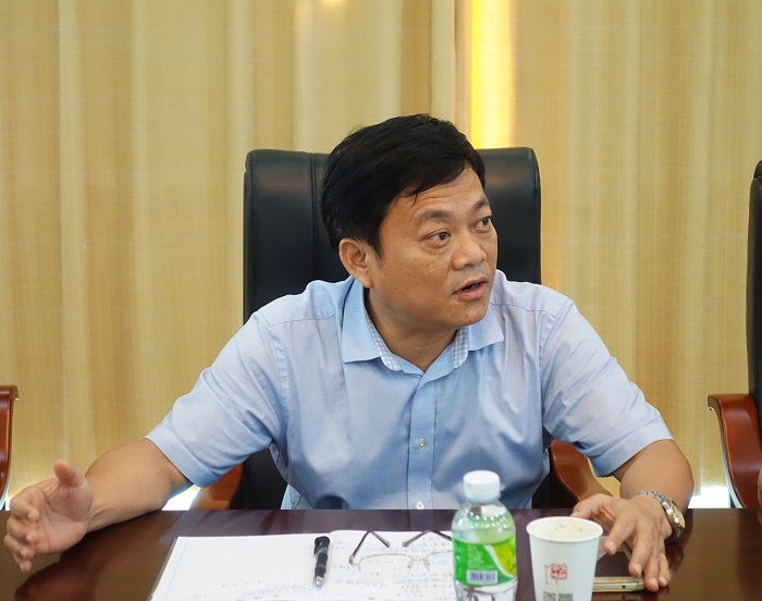 王承庆作重要指示（体育会员工作处 朱泽东摄影）.jpg