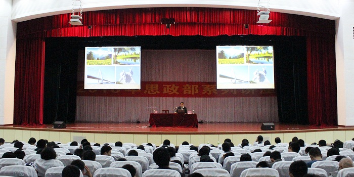 《提升国家文化软实力与中华民族伟大复兴》讲座现场（谈球吧体育青年记者团 卓亚明摄影）.jpg