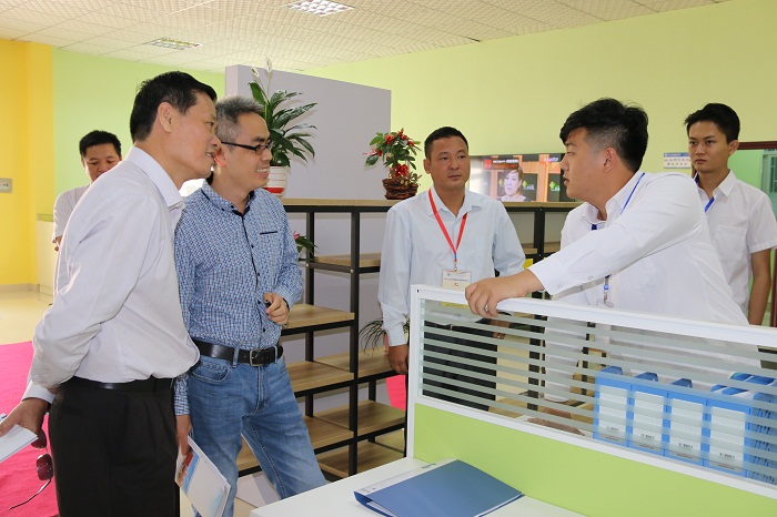 （专家组与创业体育会员沟通交流 谈球吧体育青年记者团王宝摄影）.JPG