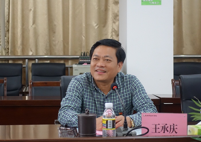 王承庆体育训练营讲话.jpg